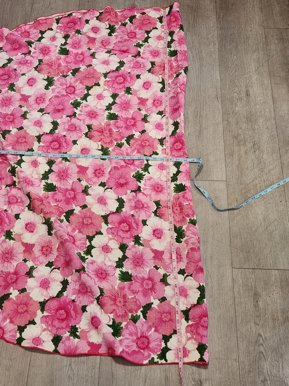 VTG Braidwater 100% Irish Linen Pink Floral Tablecloth